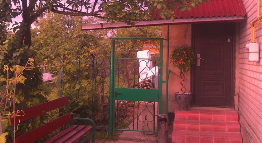 Гостиница Valentina Guest House Щербинка